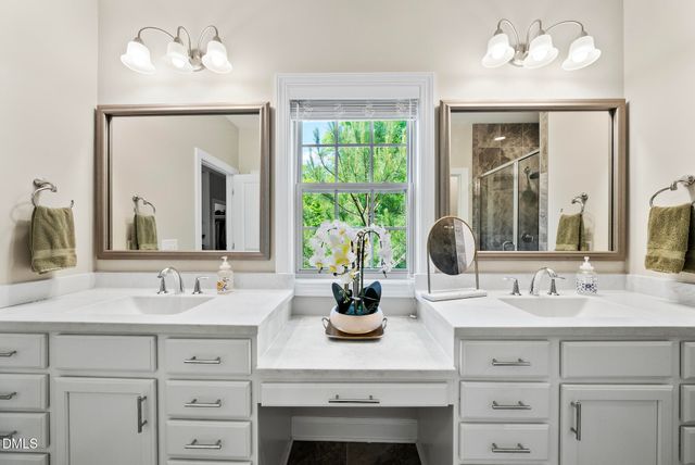 926 Regency Cottage Place, Cary, NC 27518