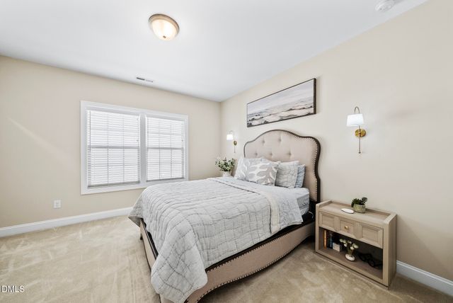 926 Regency Cottage Place, Cary, NC 27518