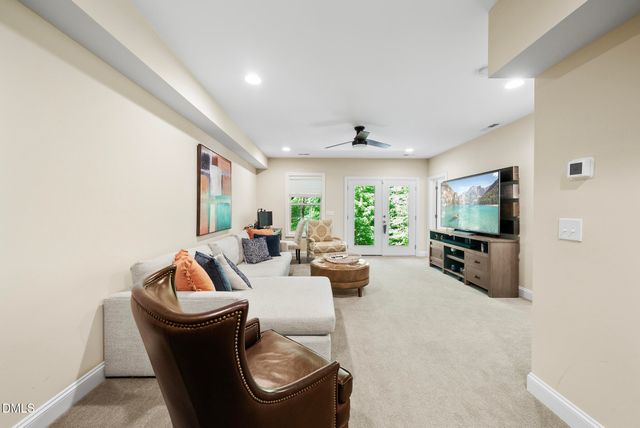926 Regency Cottage Place, Cary, NC 27518