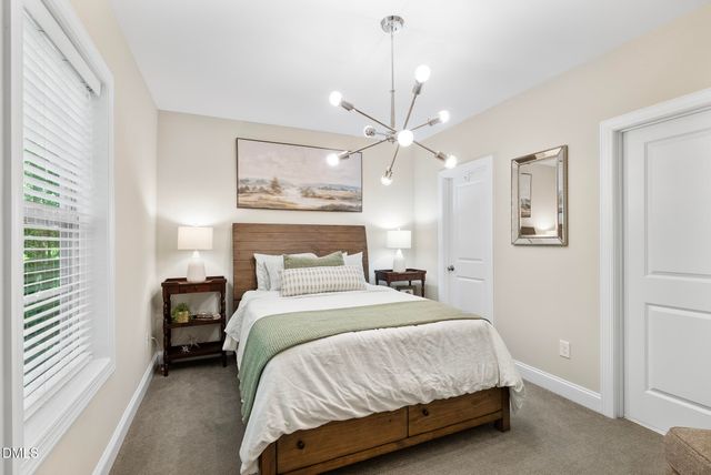 926 Regency Cottage Place, Cary, NC 27518