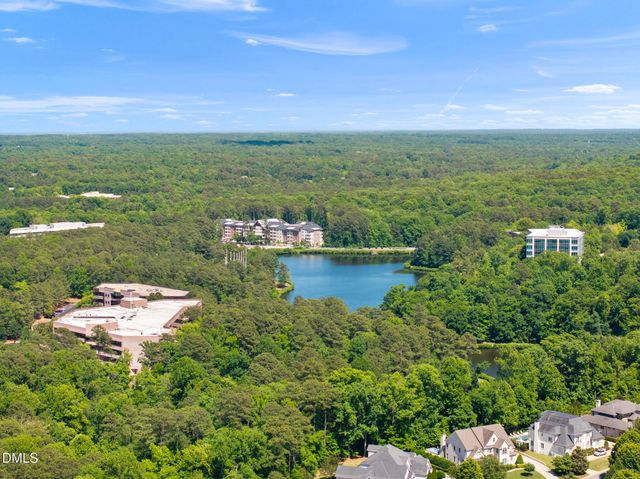 926 Regency Cottage Place, Cary, NC 27518