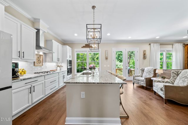 926 Regency Cottage Place, Cary, NC 27518