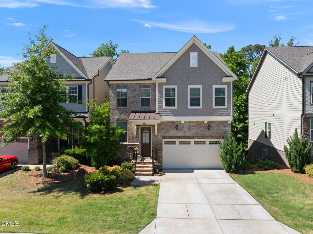 926 Regency Cottage Place, Cary, NC 27518