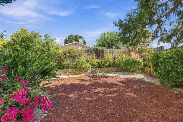 5378 Meadow Wood Place, Concord, CA 94521