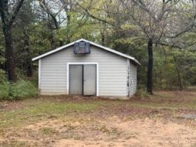426 Gun Club Rd, Denison, TX 75021
