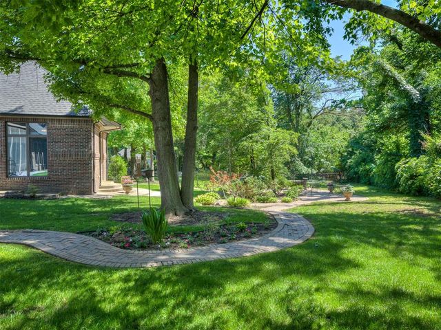 4004 Oakdale Farm Circle, Edmond, OK 73013