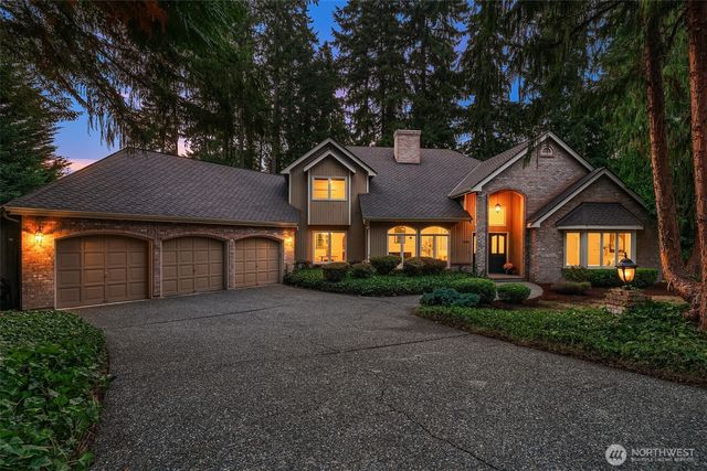 16707 NE 124th Street, Redmond, WA 98052