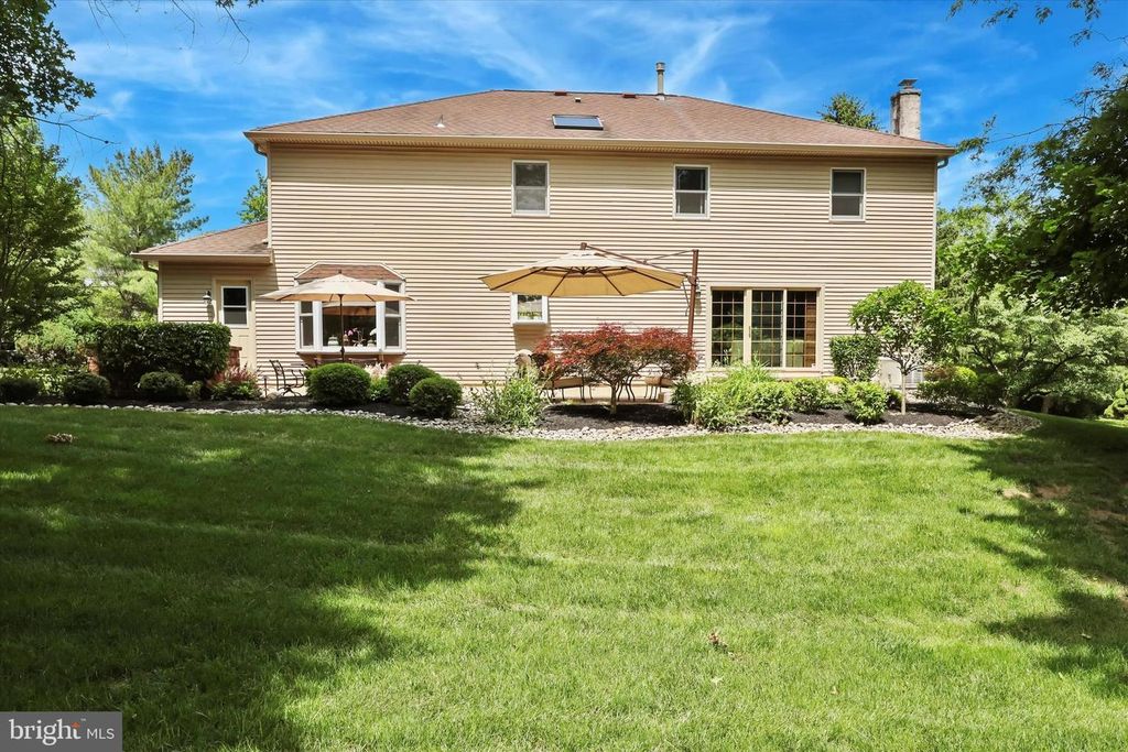 15 BETH DR, Ambler, PA 19002
