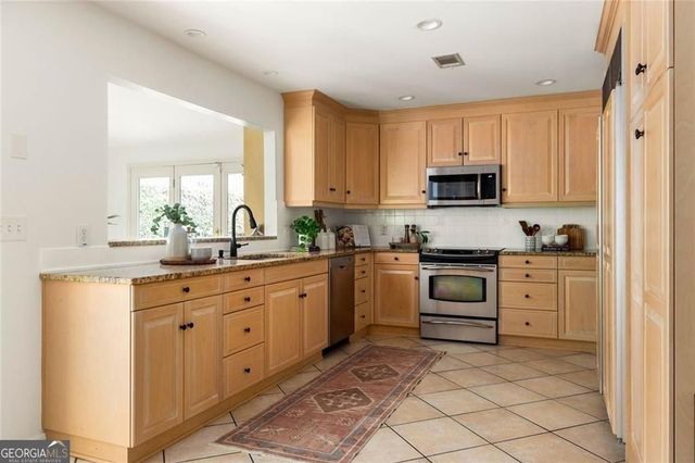 2344 Sagamore Hills Drive, Decatur, GA 30033