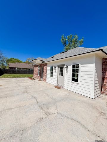17375 Les Chenier St, Prairieville, LA 70769
