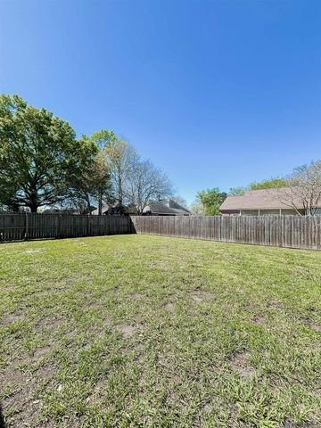 17375 Les Chenier St, Prairieville, LA 70769