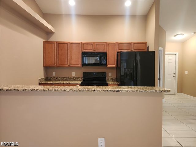 608 Nicholas PKWY W, Cape Coral, FL 33991