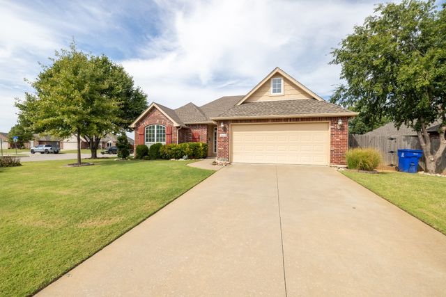 1614 W Austin Place, Broken Arrow, OK 74011
