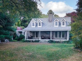 17 Quail Trl, Westport, MA 02790