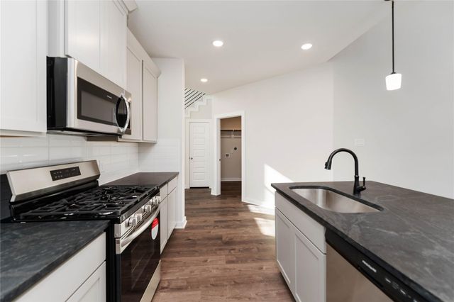 5840 Trout Lily Drive, Montgomery, TX 77316