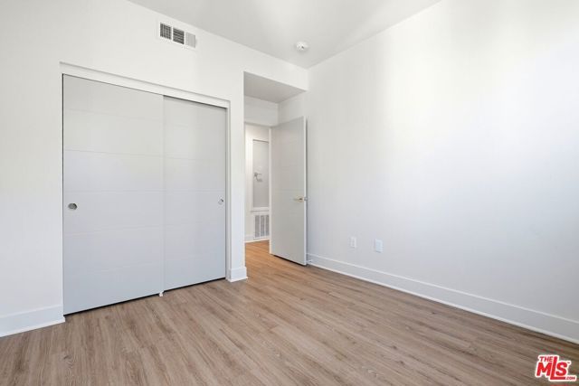 2111 N Cahuenga Boulevard 11, Los Angeles, CA 90068