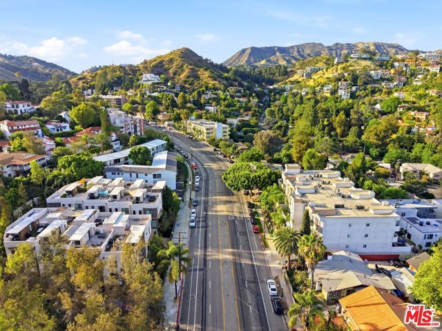 2111 N Cahuenga Boulevard 11, Los Angeles, CA 90068