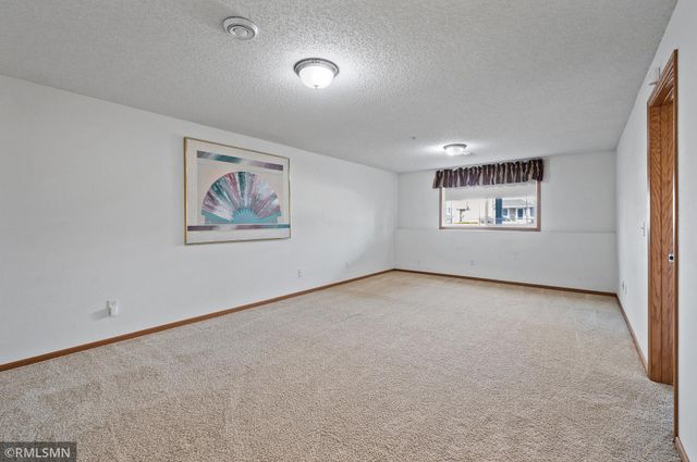 5046 Yuma Lane N, Plymouth, MN 55446