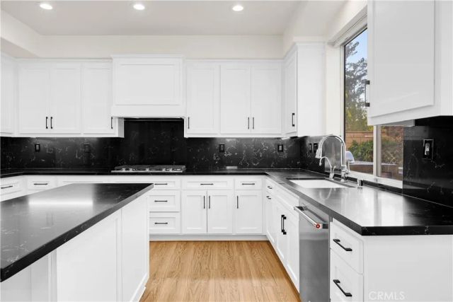 2429 Abadejo, La Verne, CA 91750
