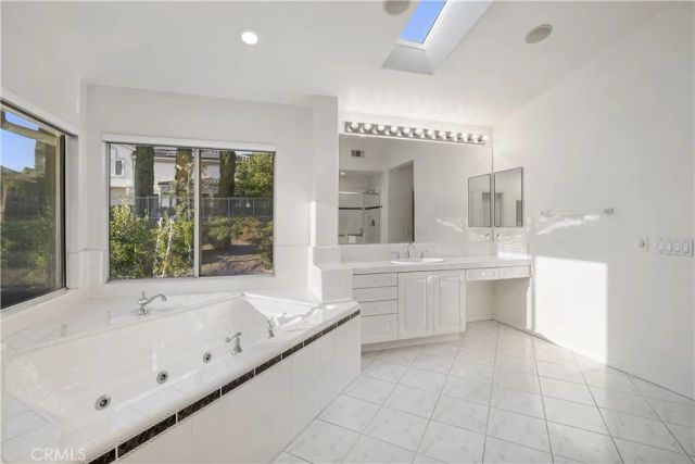2429 Abadejo, La Verne, CA 91750