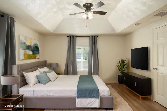 4664 N Vagedes Avenue, Fresno, CA 93705