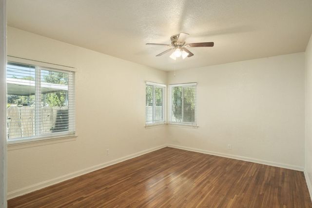 4664 N Vagedes Avenue, Fresno, CA 93705