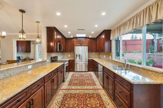 6003 Telesco Way, Carmichael, CA 95608