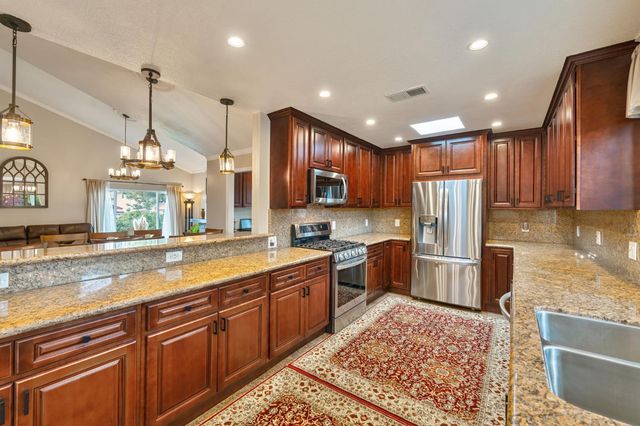 6003 Telesco Way, Carmichael, CA 95608