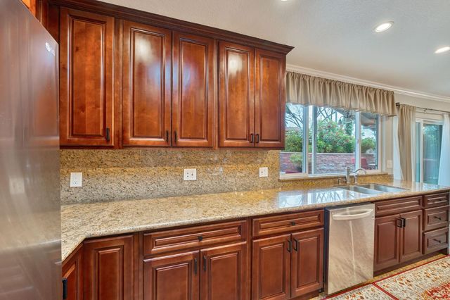 6003 Telesco Way, Carmichael, CA 95608