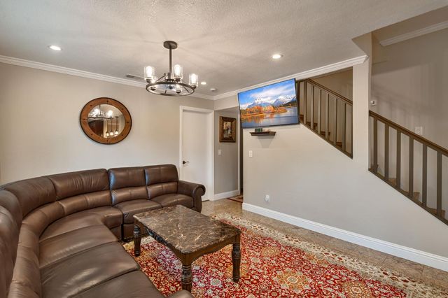 6003 Telesco Way, Carmichael, CA 95608
