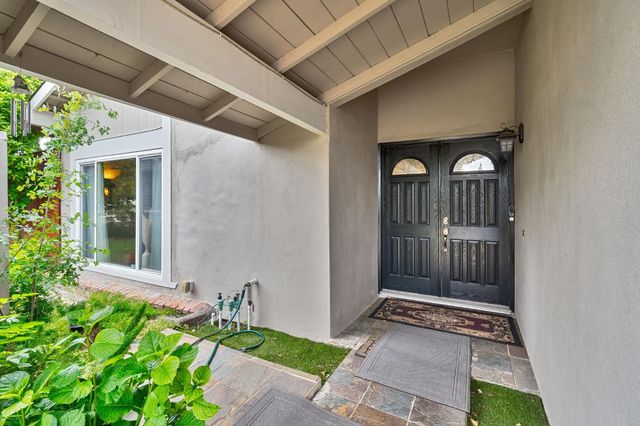 6003 Telesco Way, Carmichael, CA 95608