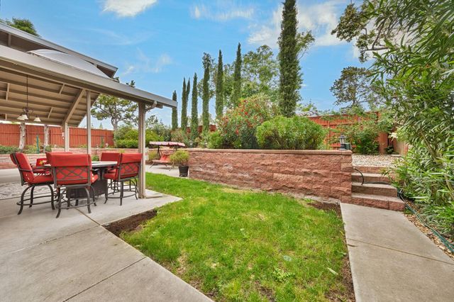 6003 Telesco Way, Carmichael, CA 95608