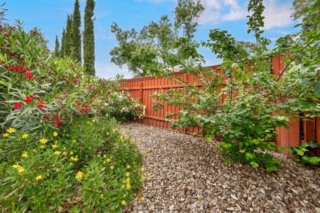 6003 Telesco Way, Carmichael, CA 95608