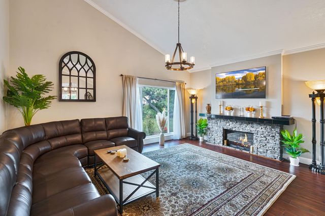 6003 Telesco Way, Carmichael, CA 95608