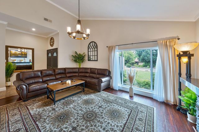6003 Telesco Way, Carmichael, CA 95608