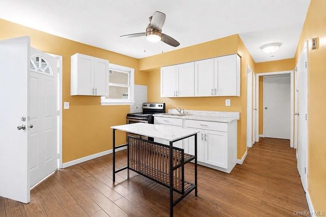 218 Montana Avenue, Bay Shore, NY 11706