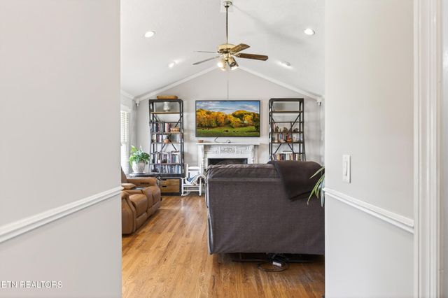4015 Baxter Rd, Baxter, TN 38544