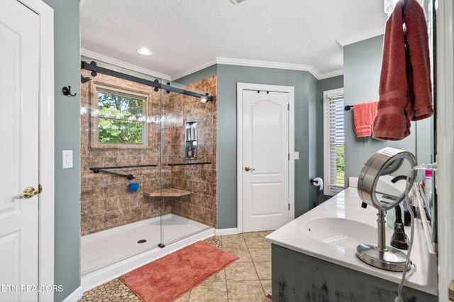 4015 Baxter Rd, Baxter, TN 38544