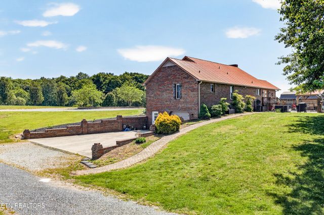 4015 Baxter Rd, Baxter, TN 38544
