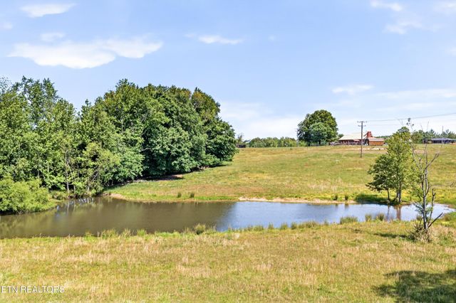 4015 Baxter Rd, Baxter, TN 38544