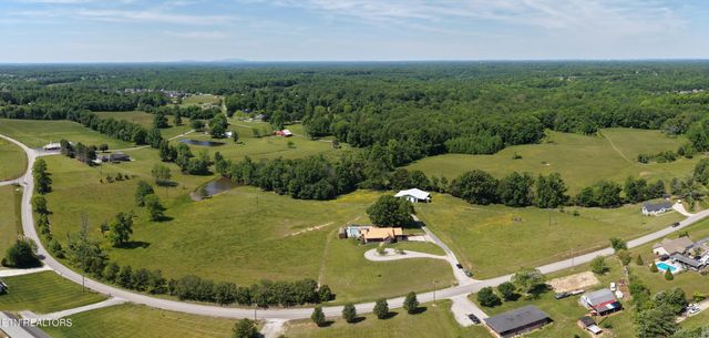 4015 Baxter Rd, Baxter, TN 38544