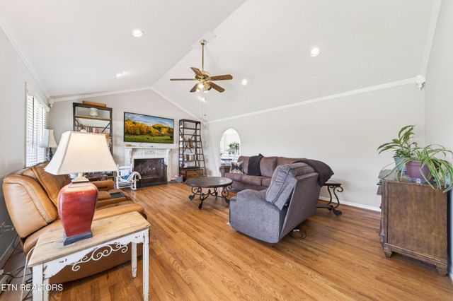 4015 Baxter Rd, Baxter, TN 38544