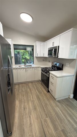 9114 SW 132nd Ln 9114, Miami, FL 33176