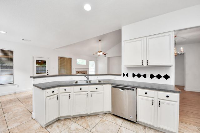 13515 Scarab Drive, Houston, TX 77041