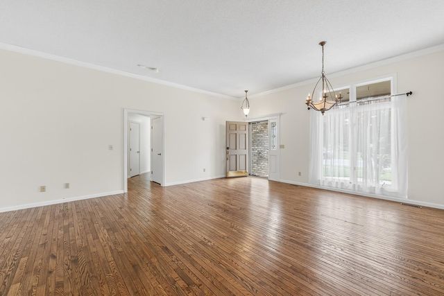 7806 E Champions Cir, Wichita, KS 67226