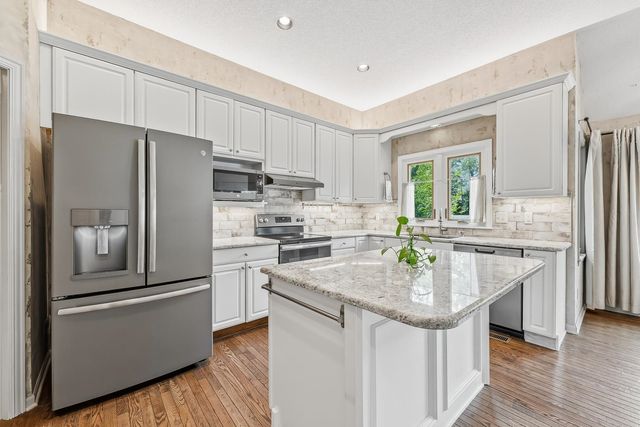 7806 E Champions Cir, Wichita, KS 67226