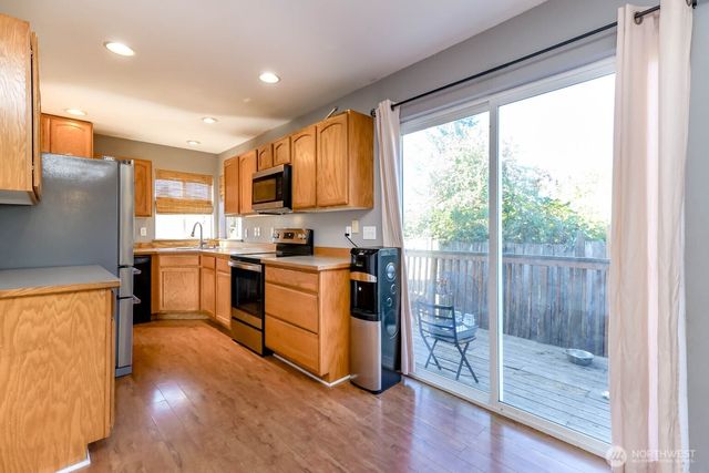 12211 2nd Avenue Ct E, Tacoma, WA 98445
