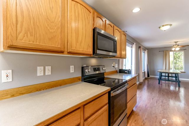 12211 2nd Avenue Ct E, Tacoma, WA 98445