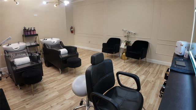 4721 NW 79th Ave, Doral, FL 33166