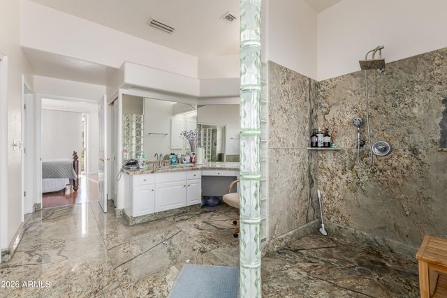 2723 E ACOMA Drive, Phoenix, AZ 85032